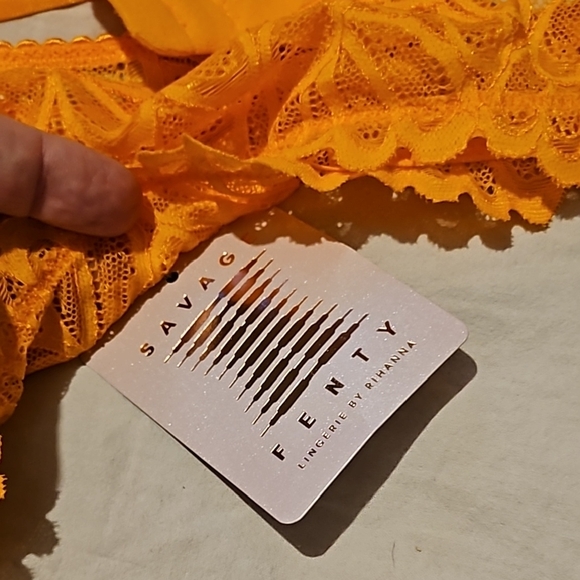 Savage X Fenty Orange Push-Up Bra and panty set - Picture 3 of 9